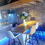 Tiernan's Luxury צ'רלסטון