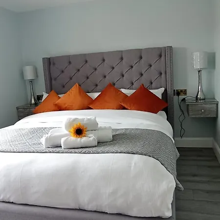 Daire Tiernan's Luxury Charlestown