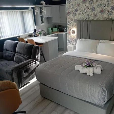 Tiernan's Luxury Διαμέρισμα *