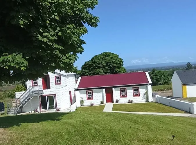 Holiday home Tiernan's Luxury