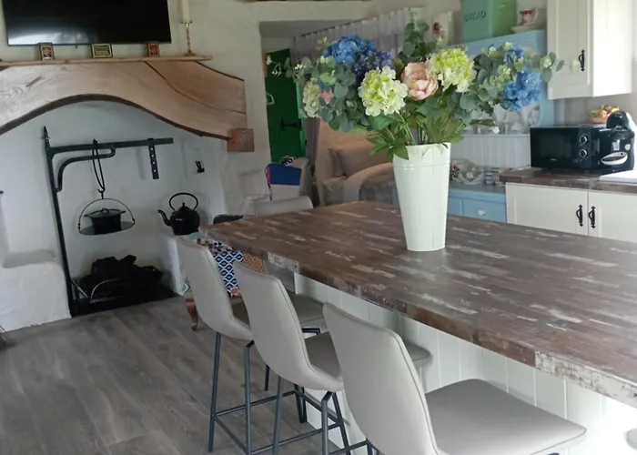 Tiernan's Luxury * Charlestown